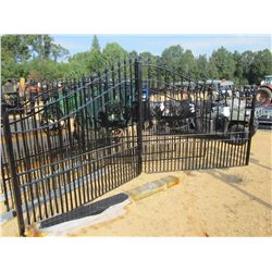 16' WILD LIFE SCENE METAL GATE W/ POST