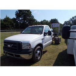 2007 FORD F350 CAB & CHASSIS, VIN/SN:1FDWF3-27EB15917 - POWER STROKE DIESEL ENG, A/T, ODOMETER READI