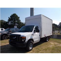 2010 FORD E350 BOX TRUCK, VIN/SN:1FDSS3HL2ADA83603 - V8 GAS ENG, A/T, 12' BOX BODY, REAR TOMMY LIFT 