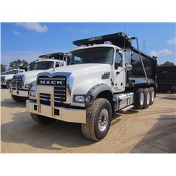 2017 MACK GU713 DUMP, VIN/SN:1M2AX07C1HM034187 - TRI-AXLE, 455 HP MACK MP8 ENG, MACK T310M 10 SPD TR