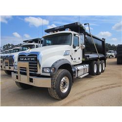 2017 MACK GU713 DUMP, VIN/SN:1M2AX07C5HM034189 - TRI-AXLE, 455 HP MACK MP8 ENG, MACK T310M 10 SPD TR