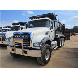 2017 MACK GU713 DUMP, VIN/SN:1M2AX07C3HM034188 - TRI-AXLE, 455 HP MACK MP8 ENG, MACK T310M 10 SPD TR