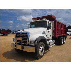 2009 MACK GU713 DUMP, VIN/SN:1M2AX09C89M003937 - T/A, 425 HP MACK MP8-425 ENG, 10 SPD TRANS, 44K REA