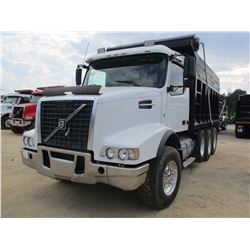 2006 VOLVO DUMP, VIN/SN:4V5KC9GH16N412102 - TRI-AXLE, 465 HP VOLVO VED 465 ENG, 10 SPD TRANS, 46K RE