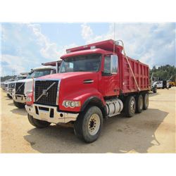 2007 VOLVO DUMP, VIN/SN:4V5K99GH27N480313 - TRI-AXLE, 435HP VE D12 DIESEL ENG, 8LL TRANS, 46K REARS,