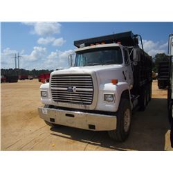 1997 FORD LT9000 DUMP, VIN/SN:1FDZU90X9VVA18354 - CAT DEISEL ENGINE, 8LL TRANS, 46K REARS, 14K FRONT