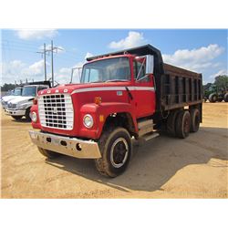 FORD 800 DUMP, - T/A, CUMMINS DIESEL ENGINE, 8 SPD TRANS, 14' STEEL DUMP BODY, 10.00R-20 REAR TIRES,