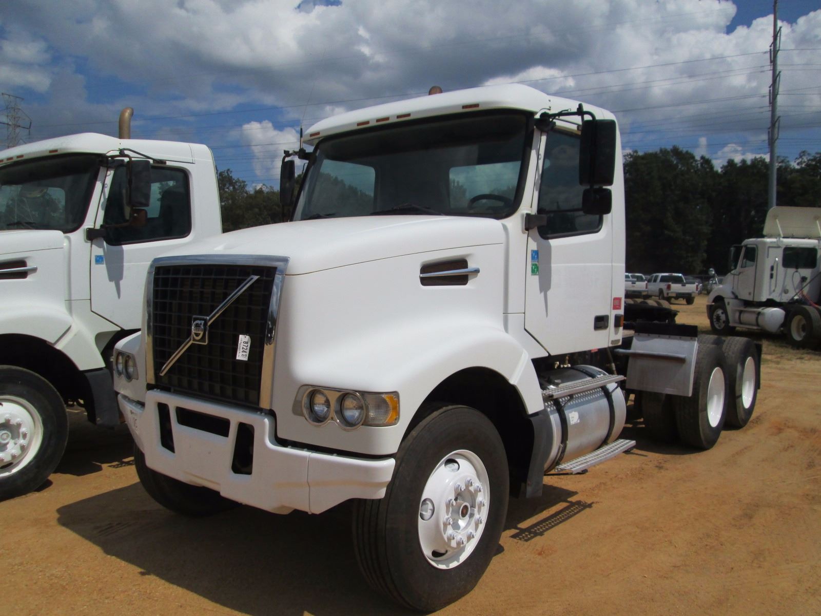 2005 VOLVO TRUCK TRACTOR VIN SN 4V4KC9GF85N391931 T A 2005 VOLVO TRUCK TRACTOR VIN SN 4V4KC9GF85N391931 T A