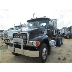2006 MACK CV713 TRUCK TRACTOR, VIN/SN:1M1AG11Y16M033357 T/A, MACK DIESEL ENG, 10 SPD TRANS, AIR RIDE