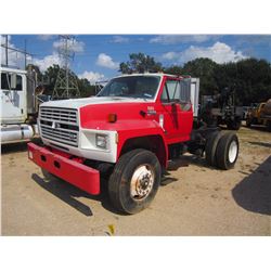 1990 FORD F800 TRUCK TRACTOR, VIN/SN:1FDXXK84ASLVA23500 - S/A, FORD DIESEL ENG, 6 SPD TRANS, 21K REA