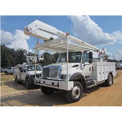 2007 INTERNATIONAL 7300 BUCKET TRUCK, VIN/SN:1HTWBAAN07J421972 - S/A, 4X4 INT DT466 DIESEL ENG, 6 SP