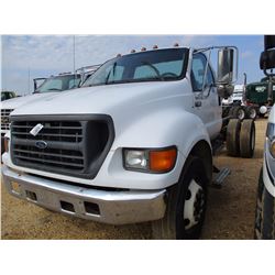 2000 FORD F650 CAB & CHASSIS, VIN/SN:3FDWF6566YMA09279 - S/A, FORD DIESEL ENG, 6 SPD TRANS, 295/75R2