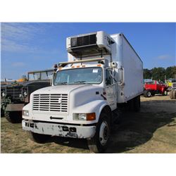 2000 INTERNATIONAL 4700 REEFER TRUCK, VIN/SN:1HTSCAAN3YH258979 - S/A, IHC ENGINE, 6+ TRANS, 26' VAN 