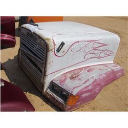 FREIGHTLINER TRUCK TRACTOR HOOD