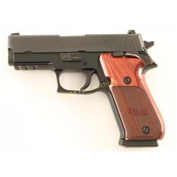 Sig Sauer P220 .45 ACP SN: G393968