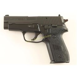 Sig Sauer P228 9mm SN: B208524