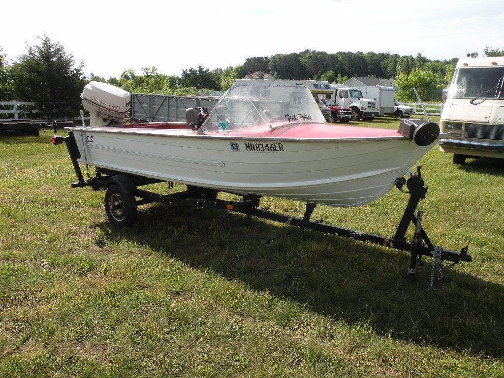 1962 StarCraft 15' boat w/trailer