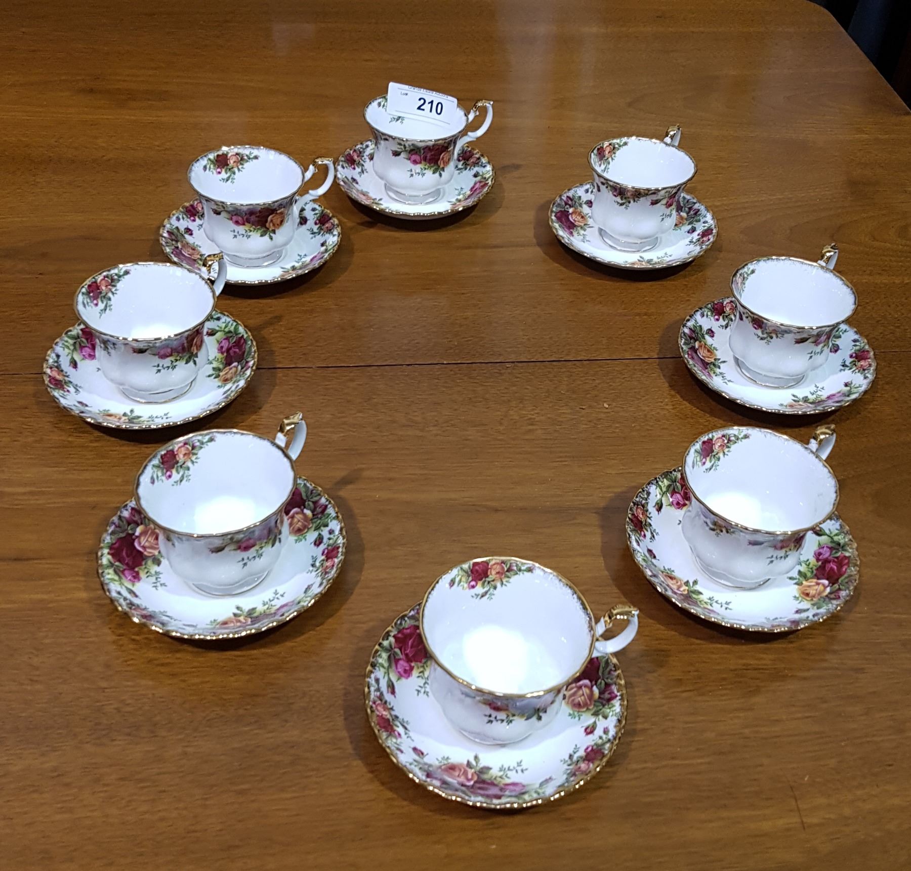 SET OF 8 ROYAL ALBERT OLD COUNTRY ROSES TEACUPS/SAUCERS