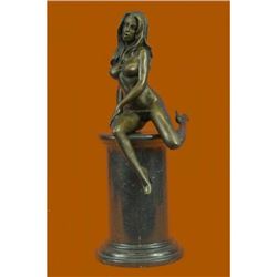 Provocative Pose Bronze Sculpture on Marble Base Statue