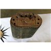 Image 2 : VINTAGE BAROMETER AND FOOT WARMER