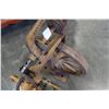 Image 2 : THREE PIECES OF SPINING WHEEL ITEMS