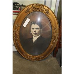 ANTIQUE BOW GLASS PHOTO