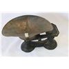 Image 2 : CAST IRON TO WEICH 7LB SCALE WITH TRAY