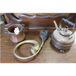 VINTAGE POT KETTLE AND HORN