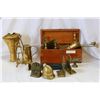 Image 1 : WOOD BOX OF BRASS WARES AND TRAY OF BRASSWARE