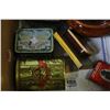 Image 2 : BOX OF LOT OF SPITOON AND SMOKING ACCESSORIES