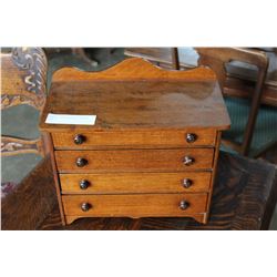 VINTAGE OAK MINIATURE DRESSER SAMPLE