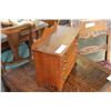 Image 2 : VINTAGE OAK MINIATURE DRESSER SAMPLE
