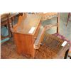 Image 3 : VINTAGE OAK MINIATURE DRESSER SAMPLE