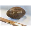 Image 2 : VINTAGE WILSON FOOTBALL AND LEVEL