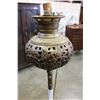 Image 2 : METAL LAMP STANDARDS