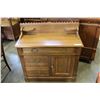 Image 1 : VINTAGE WASHSTAND