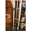 Image 1 : ORIGINAL CONDITION ANTIQUE SKIIS CHALET BY HARVEY E.DODS LTD AND POLES