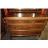 Image 2 : ANTIQUE 5-DRAWER DRESSER WITH MIRRROR