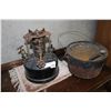 Image 2 : ANTIQUE CLAYTON BURNER WITH POT AND LADLE