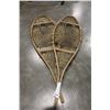Image 2 : VINTAGE SNOW SHOES