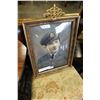 Image 2 : CANADIAN AIR FORCE PORTRAIT AND OVAL MIRROR