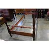 Image 2 : ANTIQUE MAHOGANY SINGLE SIZE POSTER BED FRAME