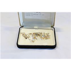 VINTAGE RHINESTONE PIN AND EARRING SET