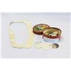 Image 2 : HAND PAINTED WOOD BOX WITH VINTAGE SHELL JEWELLRY AND BONE NECKLACE