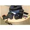 Image 3 : LOT OF VINTAGE CAMERAS