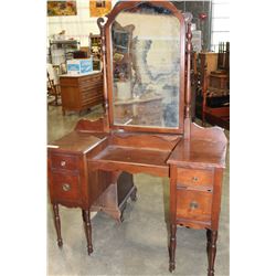 VINTAGE VANITY WITH MIRROR