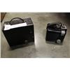 Image 2 : BROWNIE HAWKEYE + BROWNIE BOX CAMERAS