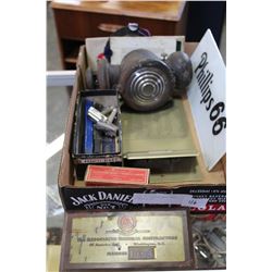 TRAY OF VINTAGE METAL WARE, SMALL TIN SIGNS, LAMP ETC