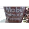 Image 1 : 4 - 18 litre pails of mobile hydraulic 56 transmission / differential fluid