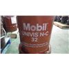 Image 1 : 4 - 18.9 litre mobile univis N-C 32 hydrolic quality oil